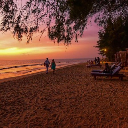 The Nattika Beach Resort Thrissur Extérieur photo
