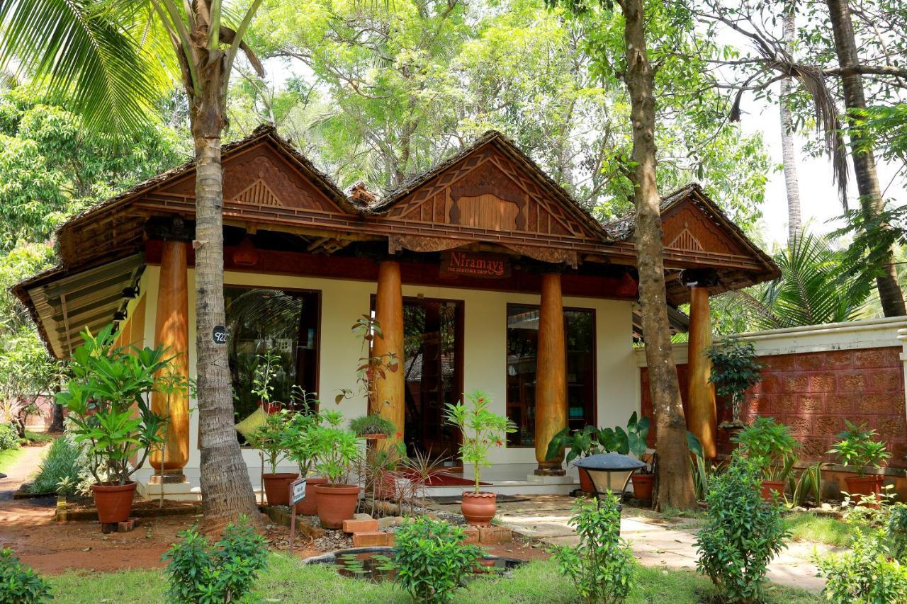 The Nattika Beach Resort Thrissur Extérieur photo