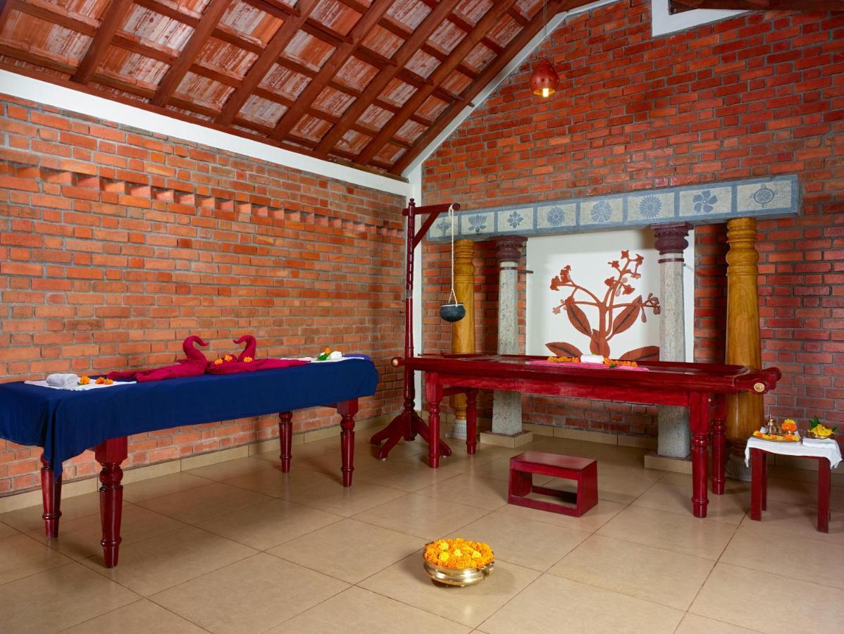 The Nattika Beach Resort Thrissur Extérieur photo
